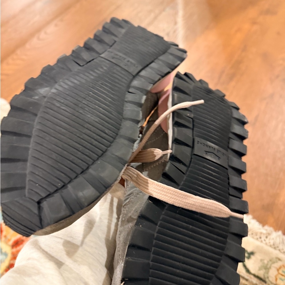 Voile Blanche Gray and Pink Women's Sneakers - Picture 6 of 11